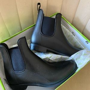 Brand New: Sam Edelman Rain Booties